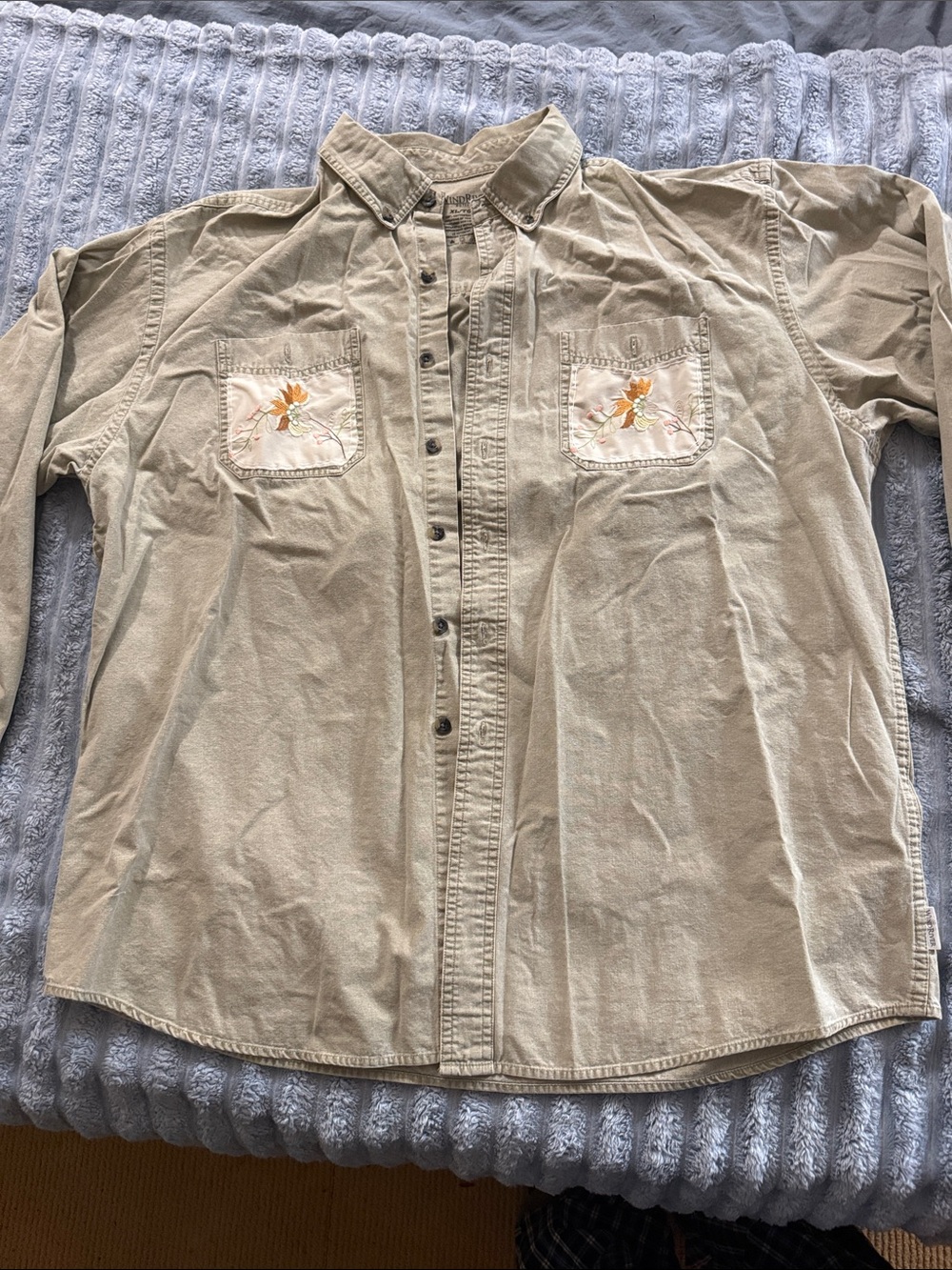 WindRiver Upcycled Casual Beige Button-Down Shirt with Patchwork Pockets - Picture 9 of 11